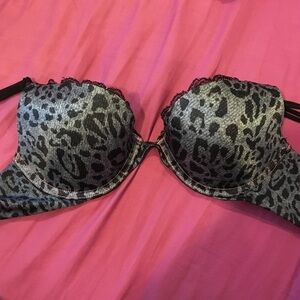 Victoria's Secret Navy/Black Cheetah Bra